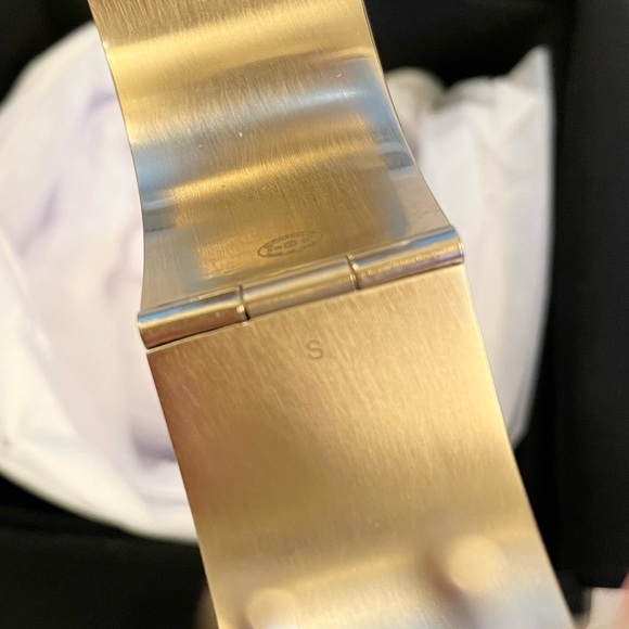 Chanel Gold CC Turnlock Cuff Bracelet - Picture 5 of 7